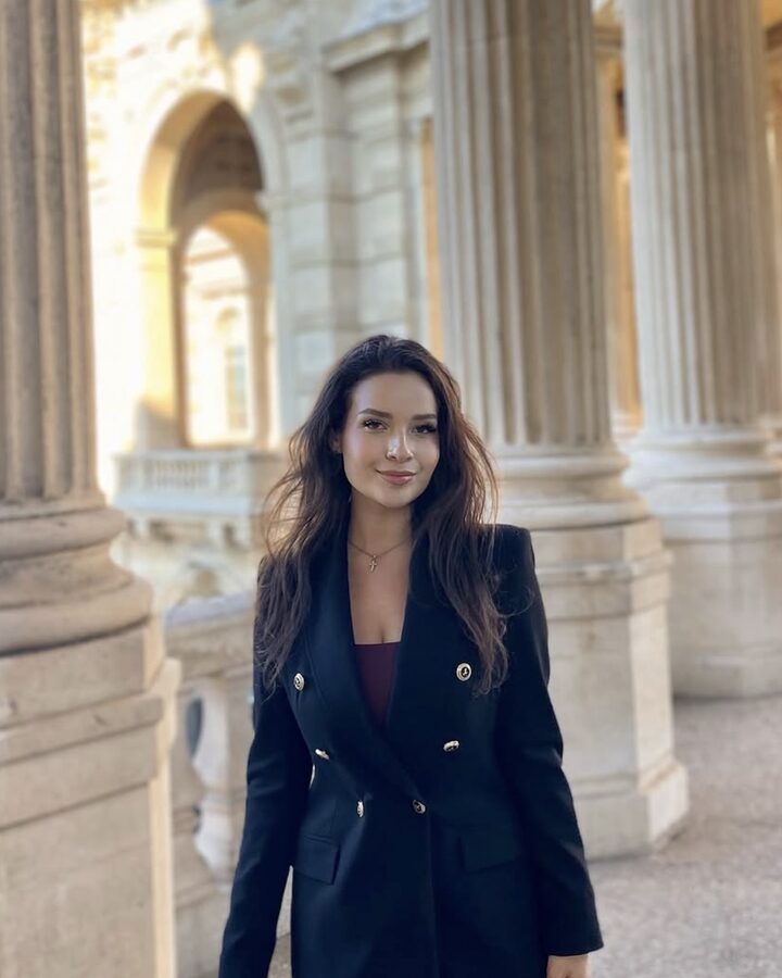 Profesoara Diana